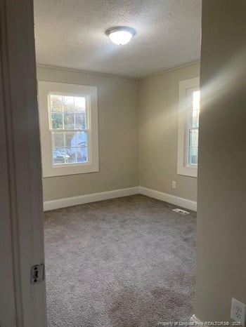 216 Oakland Dr, Fayetteville, NC 28301