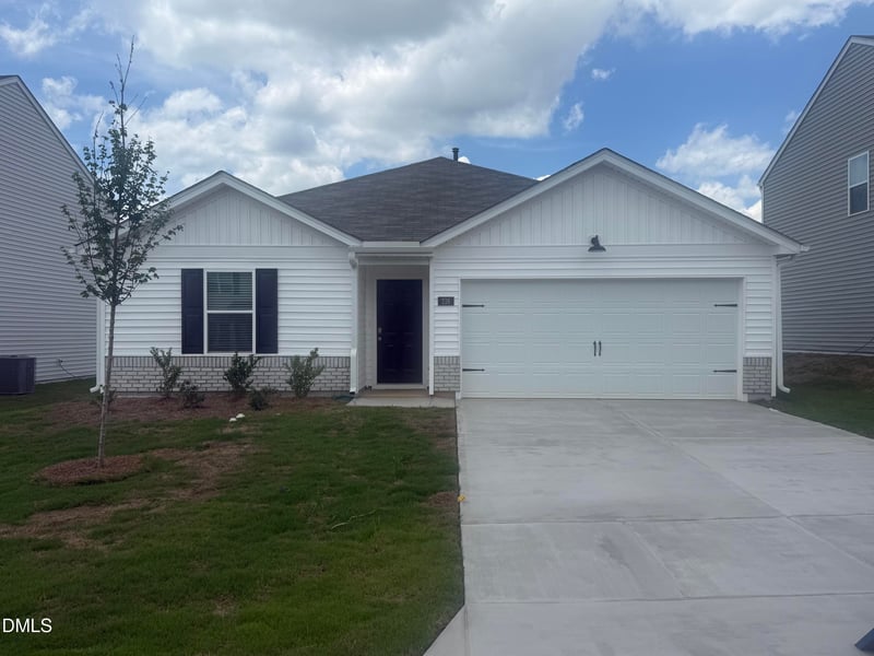 216 Olive Branch St, Sanford, NC 27332