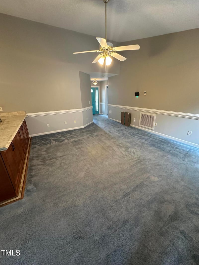 216 Parrish Farm Ln, Benson, NC 27504