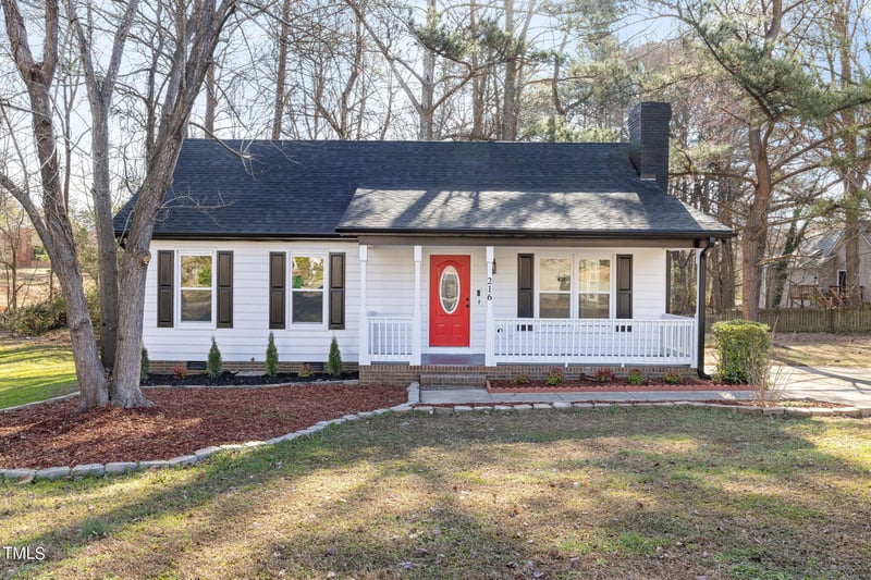 216 Perry Farms Dr, Apex, NC 27502