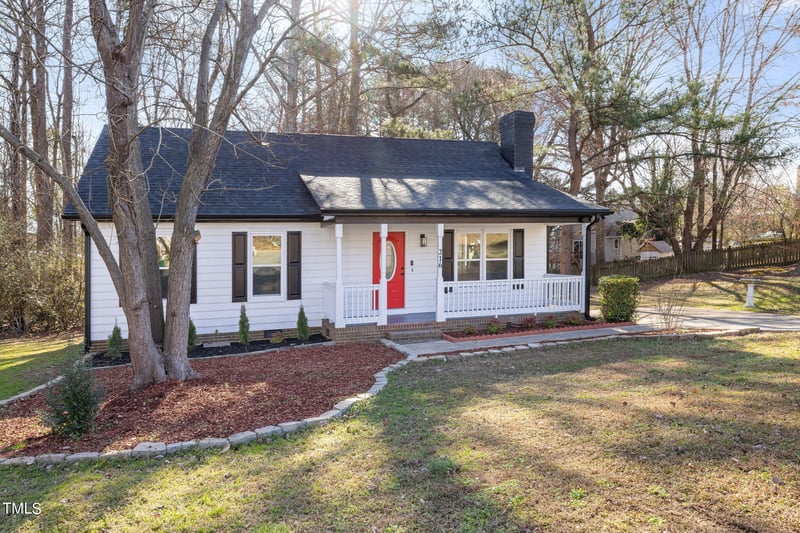 216 Perry Farms Dr, Apex, NC 27502