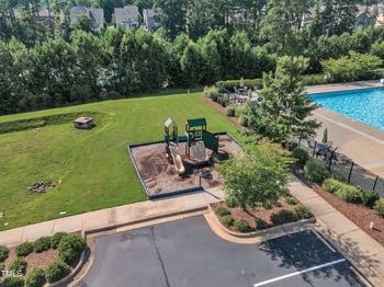 216 Pondside Dr, Apex, NC 27539