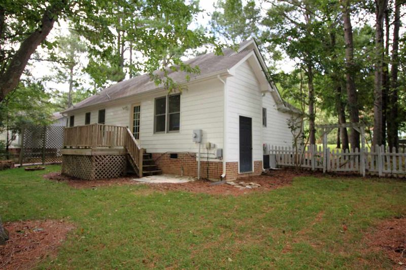 216 Redberry Ct, Wendell, NC 27591