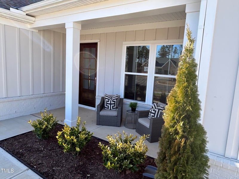 216 Regency Ridge Dr, Holly Springs, NC 27540