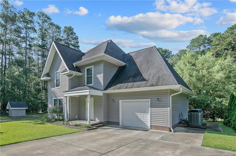 216 Riverdell Dr, Fayetteville, NC 28311