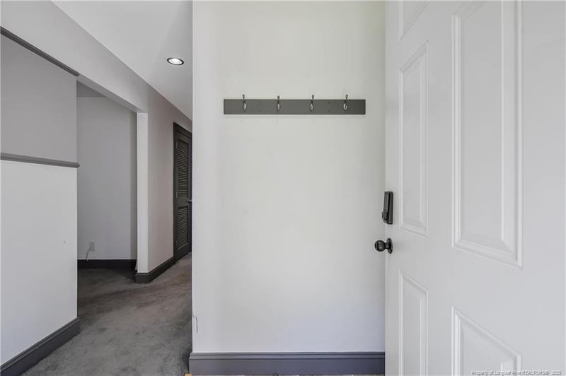 216 Riverdell Dr, Fayetteville, NC 28311