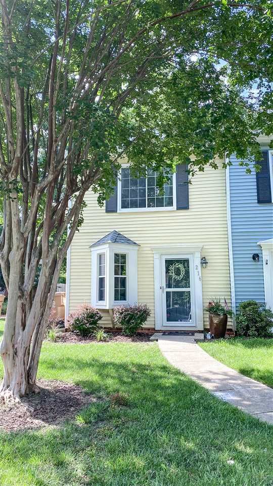 216 Rosebrooks Dr, Cary, NC 27513