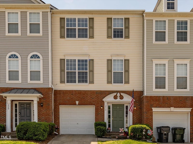 216 Ruby Walk Dr, Morrisville, NC 27560