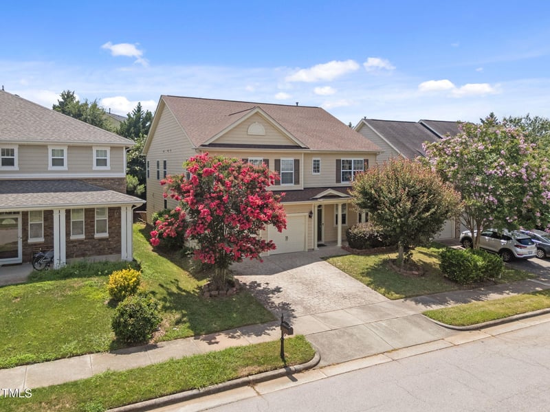 216 Seymour Pl, Cary, NC 27519