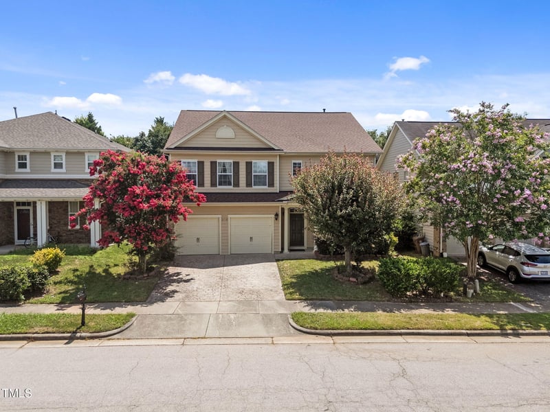 216 Seymour Pl, Cary, NC 27519