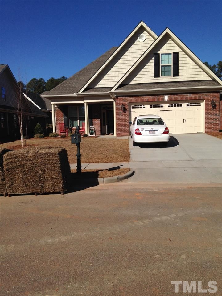 216 Shady Hollow Ln, Garner, NC 27529