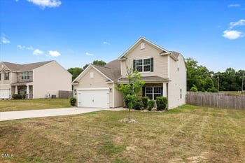 216 Simply Country Ln, Lillington, NC 27546