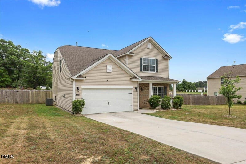 216 Simply Country Ln, Lillington, NC 27546