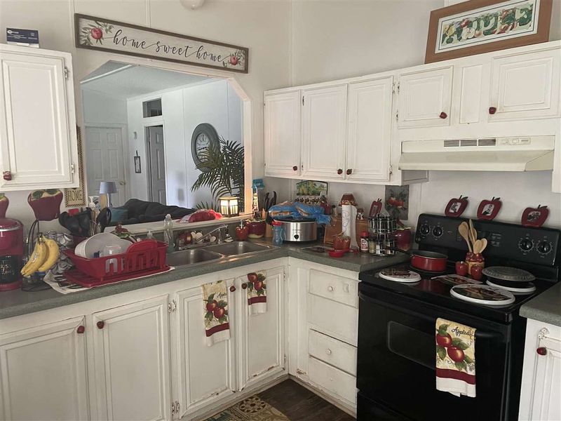 216 St Matthews Rd, Erwin, NC 28339