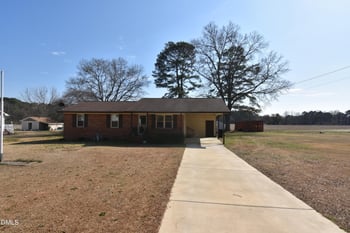 216 Sullivan Rd, Selma, NC 27576