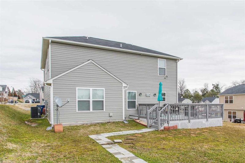 216 Thad Dr, Haw River, NC 27258