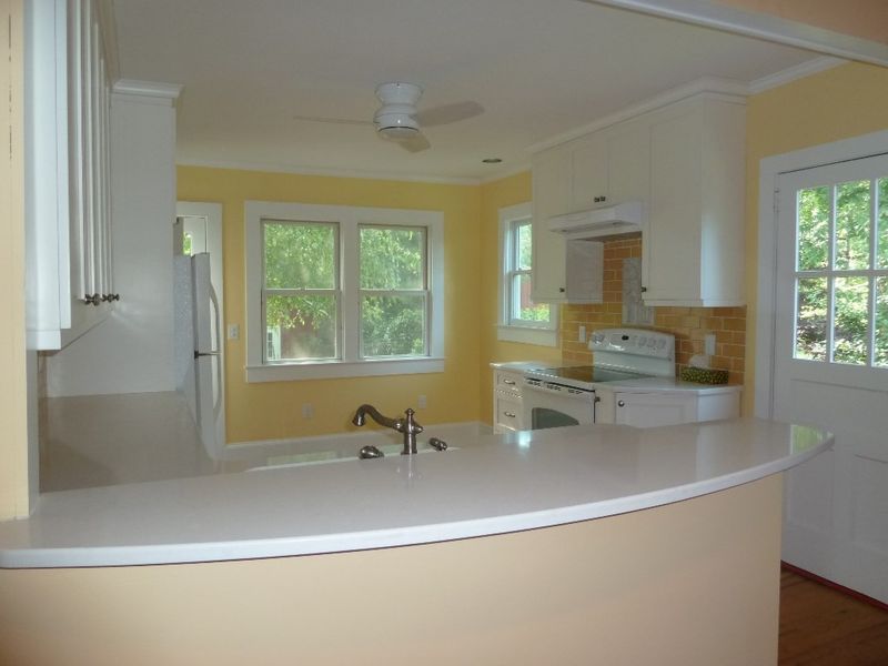 216 Thomas Ruffin St, Hillsborough, NC 27278