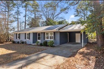 216 Treadway Ct, Fayetteville, NC 28311