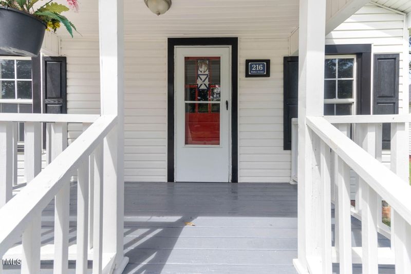 216 Walker Ave, Graham, NC 27253