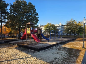 216 Waterdown Dr, Fayetteville, NC 28314