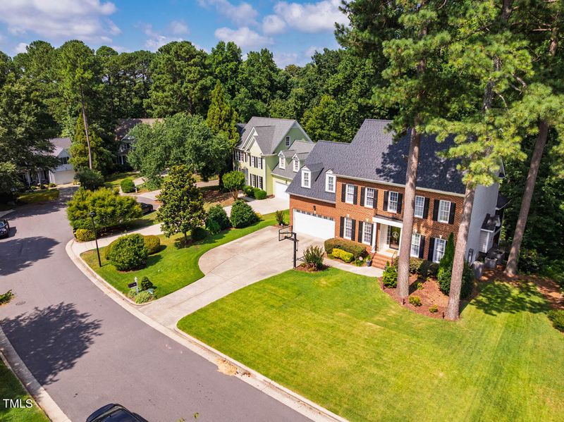 216 Wendhurst Ct, Apex, NC 27502