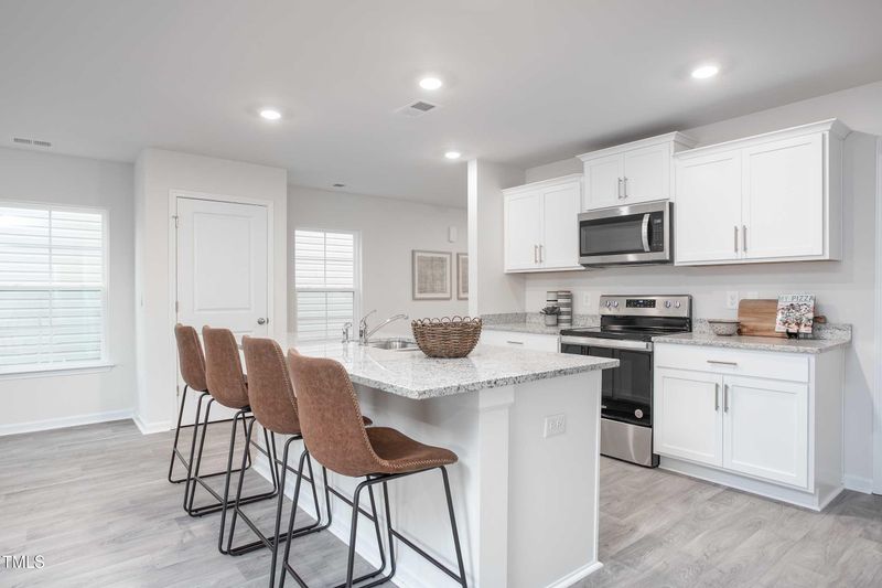 2160 Monk Dr, Haw River, NC 27258
