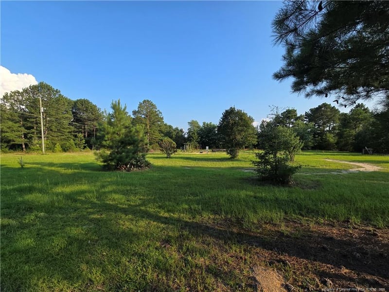 2160 Montana Rd, Hope Mills, NC 28306