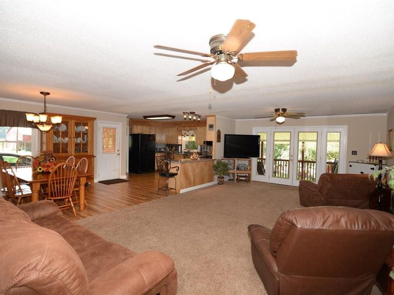 2164 Cole Rd, Clayton, NC 27520