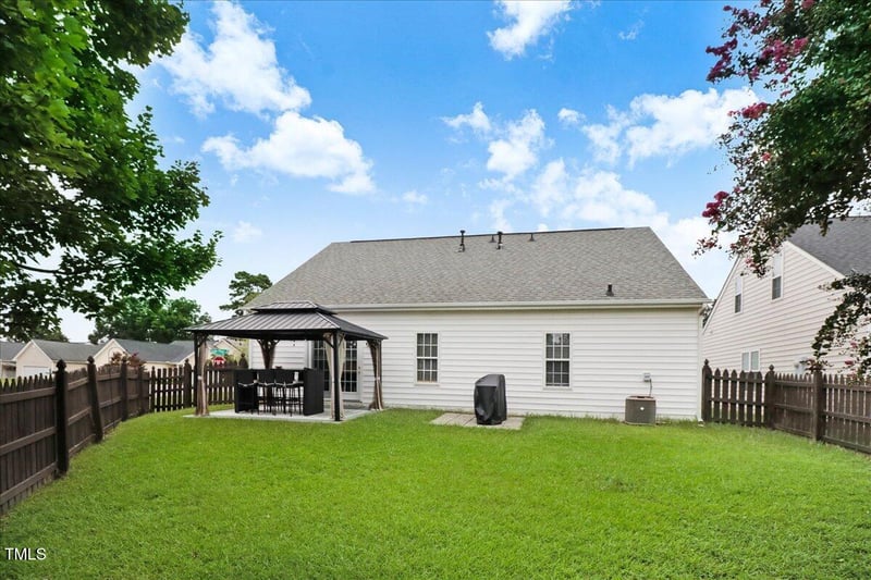 2165 Castle Pines Dr, Raleigh, NC 27604