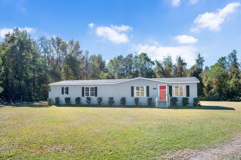 2166 Braswell Rd, Smithfield, NC 27577