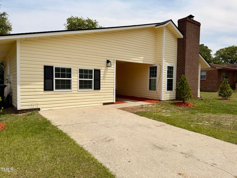 2169 Quailridge Dr, Fayetteville, NC 28304