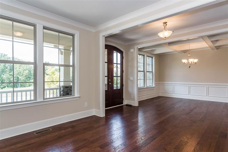 217 Brook Manor Ct, Cary, NC 27513