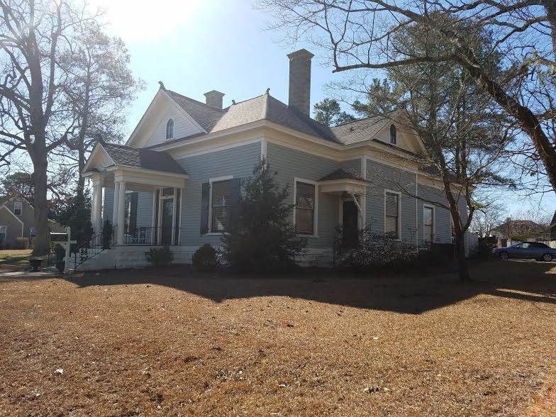 217 W Church St, Benson, NC 27504