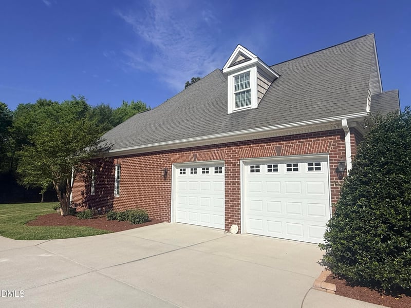 217 Clearwater Dr, Roxboro, NC 27574