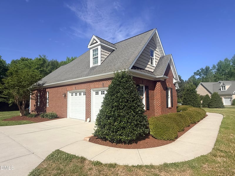 217 Clearwater Dr, Roxboro, NC 27574