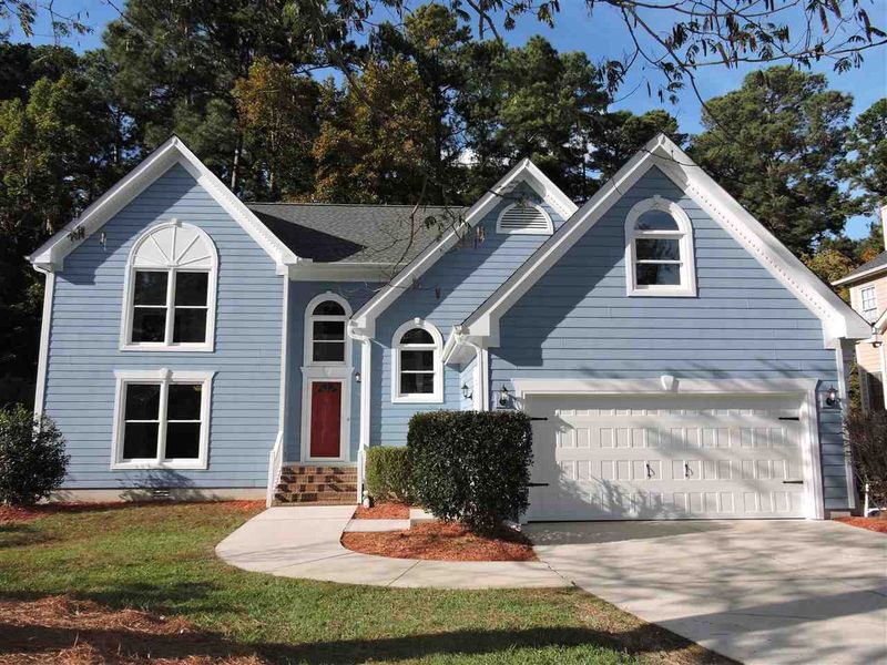 217 Covington Square Dr, Cary, NC 27513