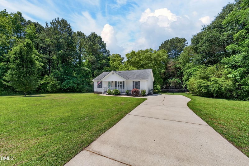 217 Deep Creek Dr, Clayton, NC 27520
