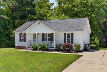 217 Deep Creek Dr, Clayton, NC 27520
