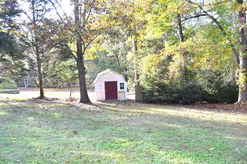 217 Edgewood Dr, Louisburg, NC 27549