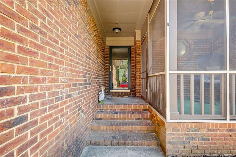 217 Fair Oaks Dr, Fayetteville, NC 28311