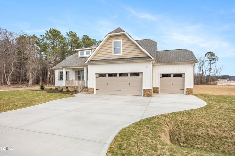 217 Freedom Rdg Dr, Smithfield, NC 27577