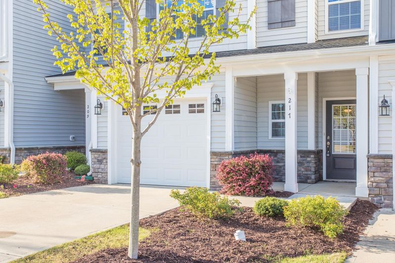 217 Gulley Glen Dr, Garner, NC 27529