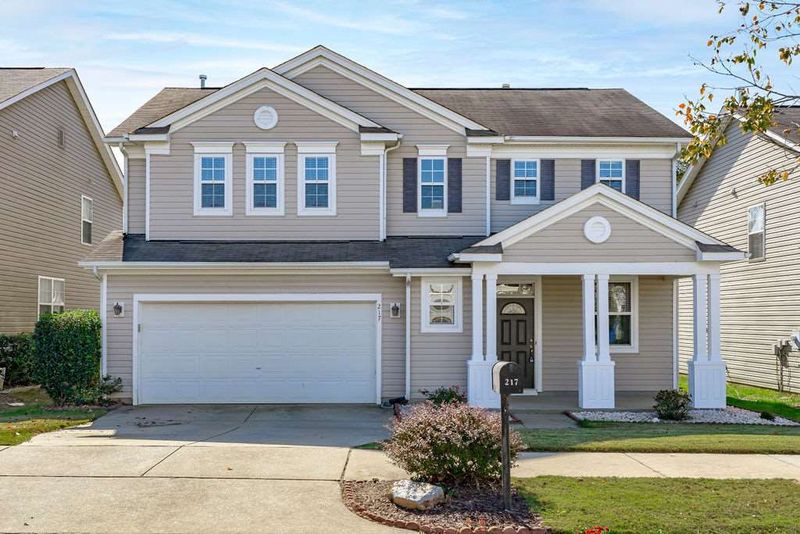 217 Larktree Ln, Fuquay Varina, NC 27526