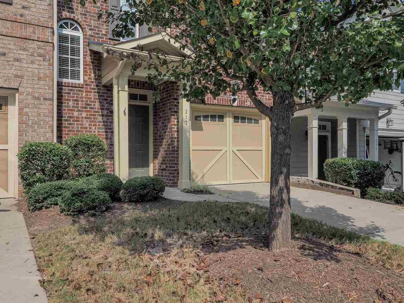 217 Presenteer Trl, Apex, NC 27539