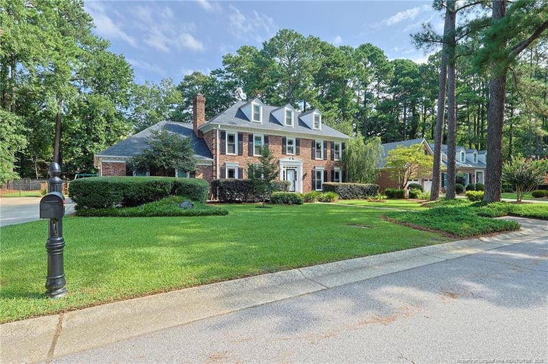 217 Rivenoak Dr, Fayetteville, NC 28303