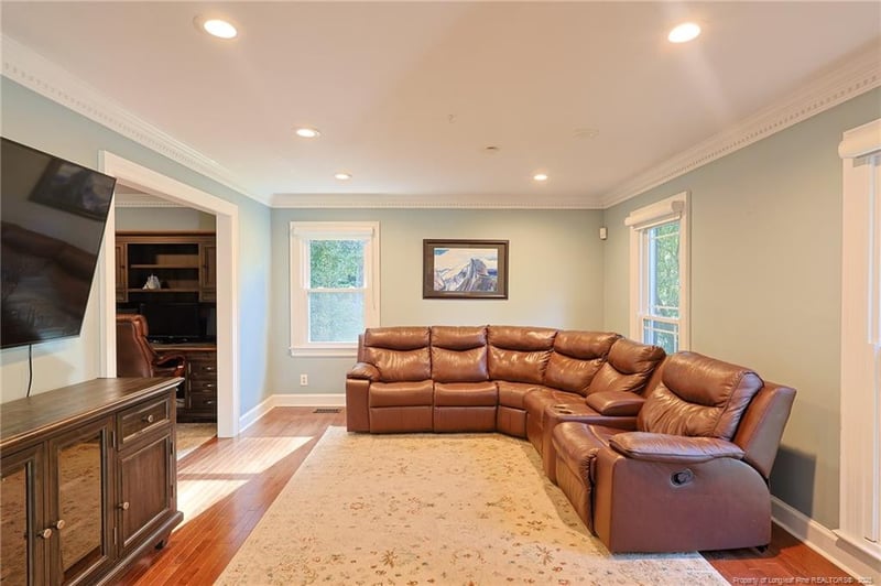 217 Rivenoak Dr, Fayetteville, NC 28303