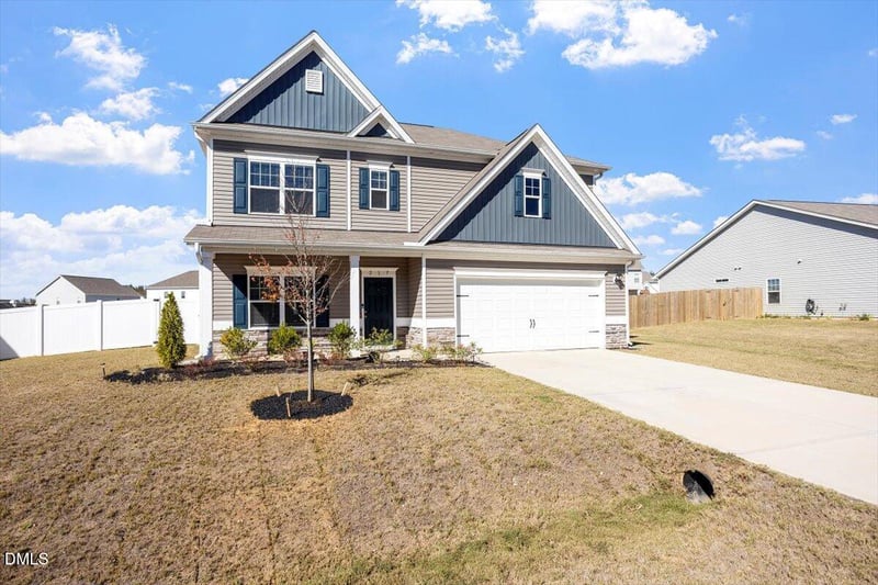 217 Shooting Star Ln, Clayton, NC 27520