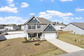 217 Shooting Star Ln, Clayton, NC 27520