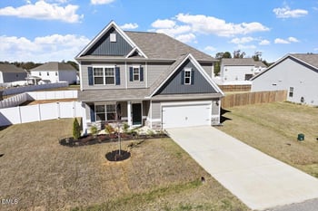 217 Shooting Star Ln, Clayton, NC 27520