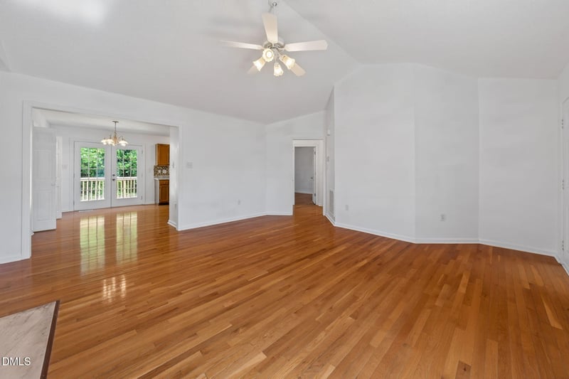 217 Stargate Rd, Holly Springs, NC 27540